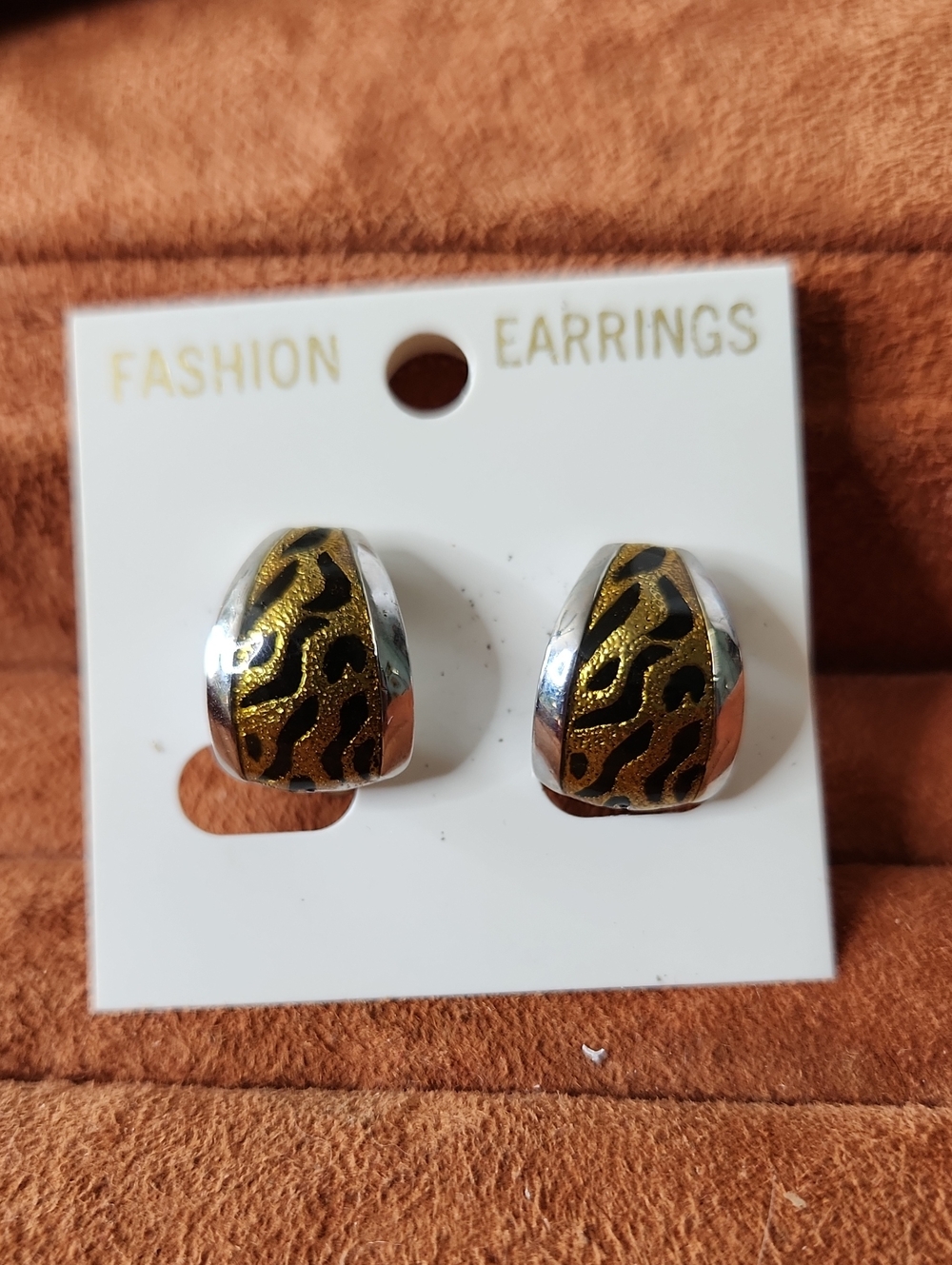 Fashion Gold and Black Animal-Print Hoop Clip On Earrings